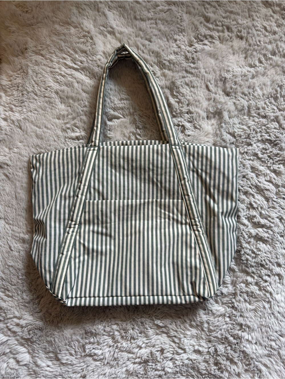 BAGGU sage green cloud bag